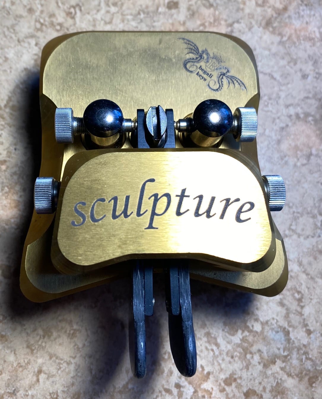 Begali Sculpture Iambic key