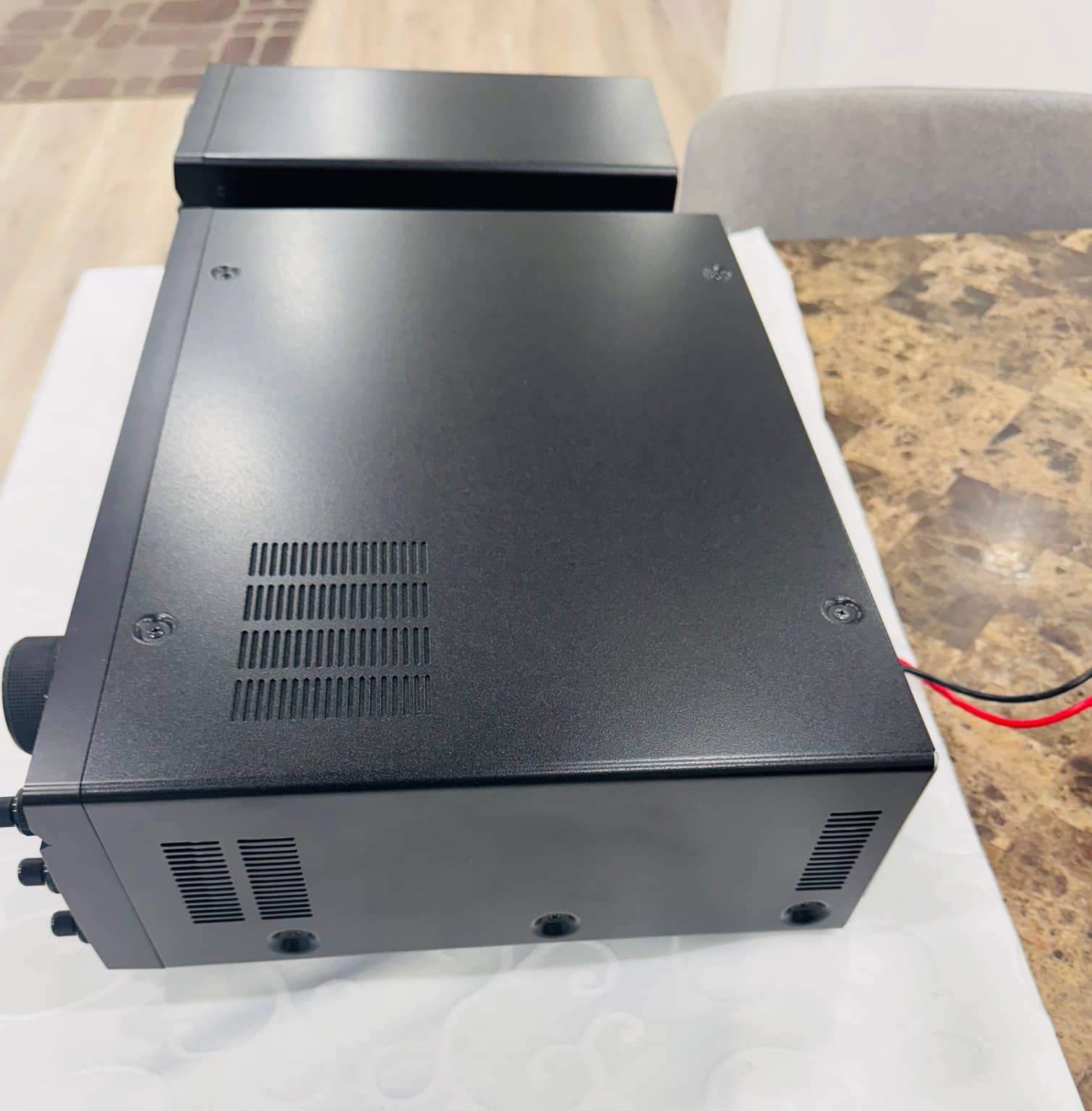 Yaesu ftdx 101D & 2 x Yaesu SP-101 Speakers