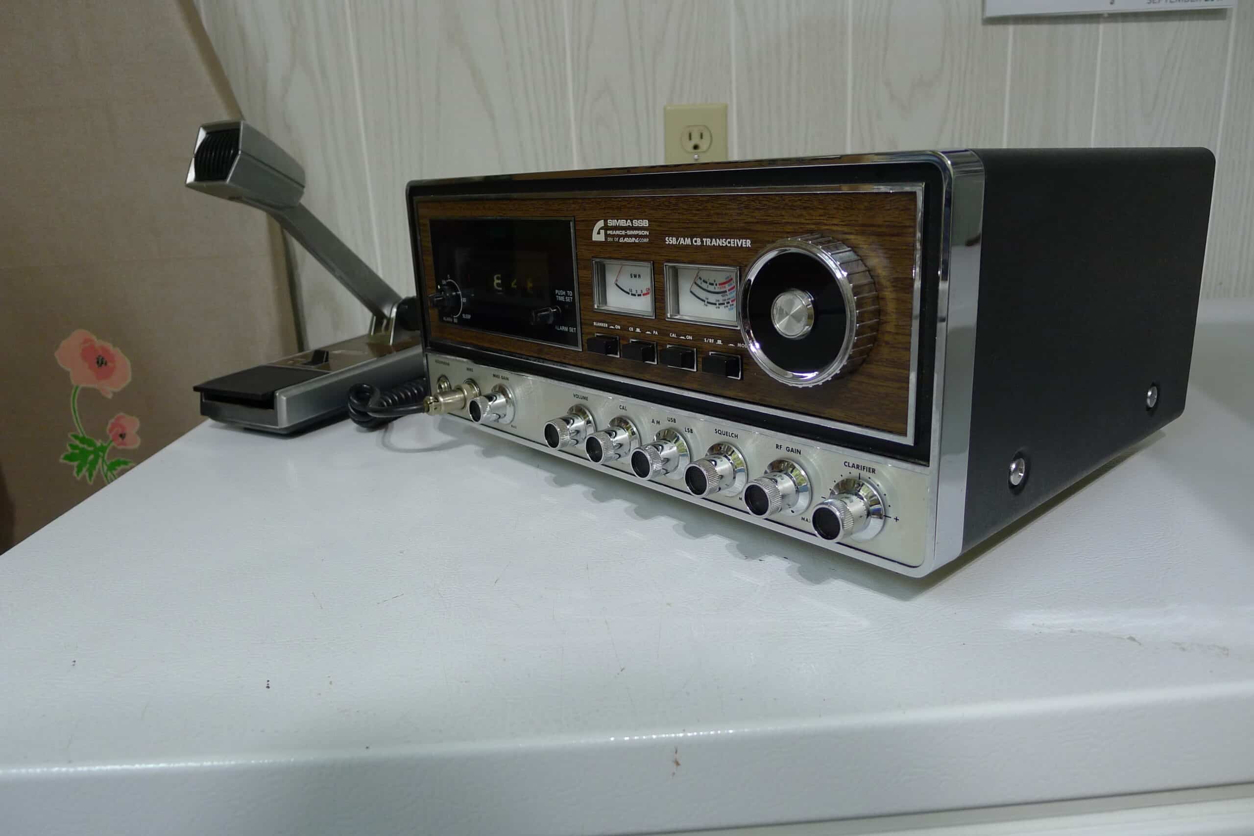 Pearce Simpson Simba CB radio with microphone