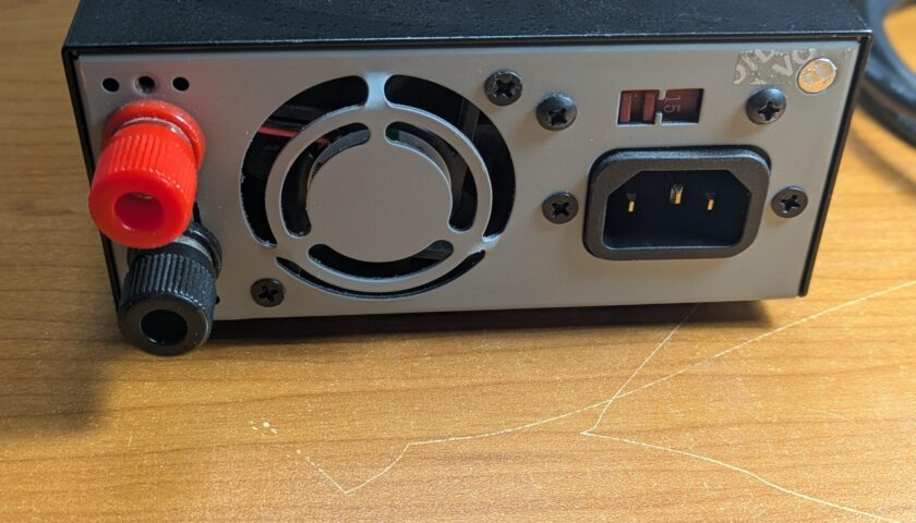 Powerwerx SS-30DV Switching Power Supply