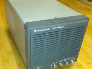 SP-820-front-left