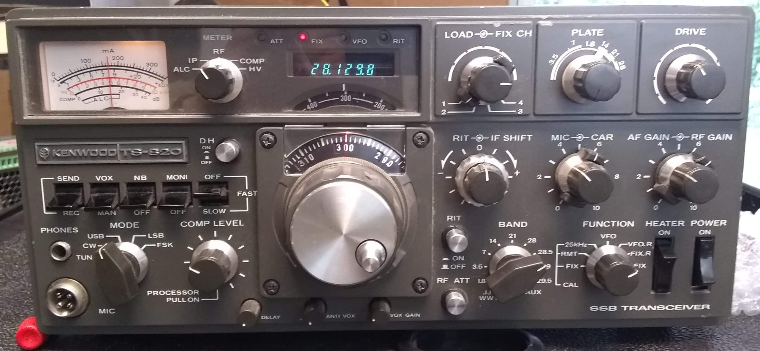 Kenwood TS-820S Ham Radio Transceiver for parts or repair
