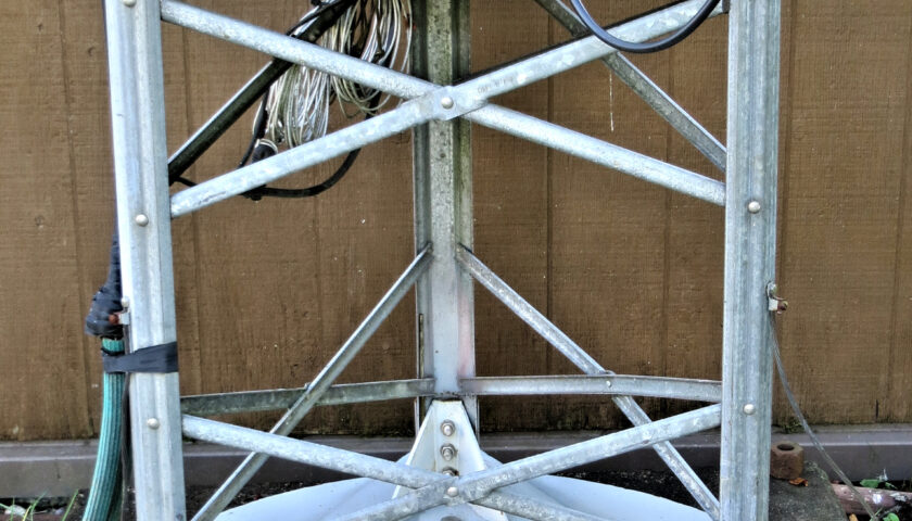 COMPLETE HF STATION FOR SALE.