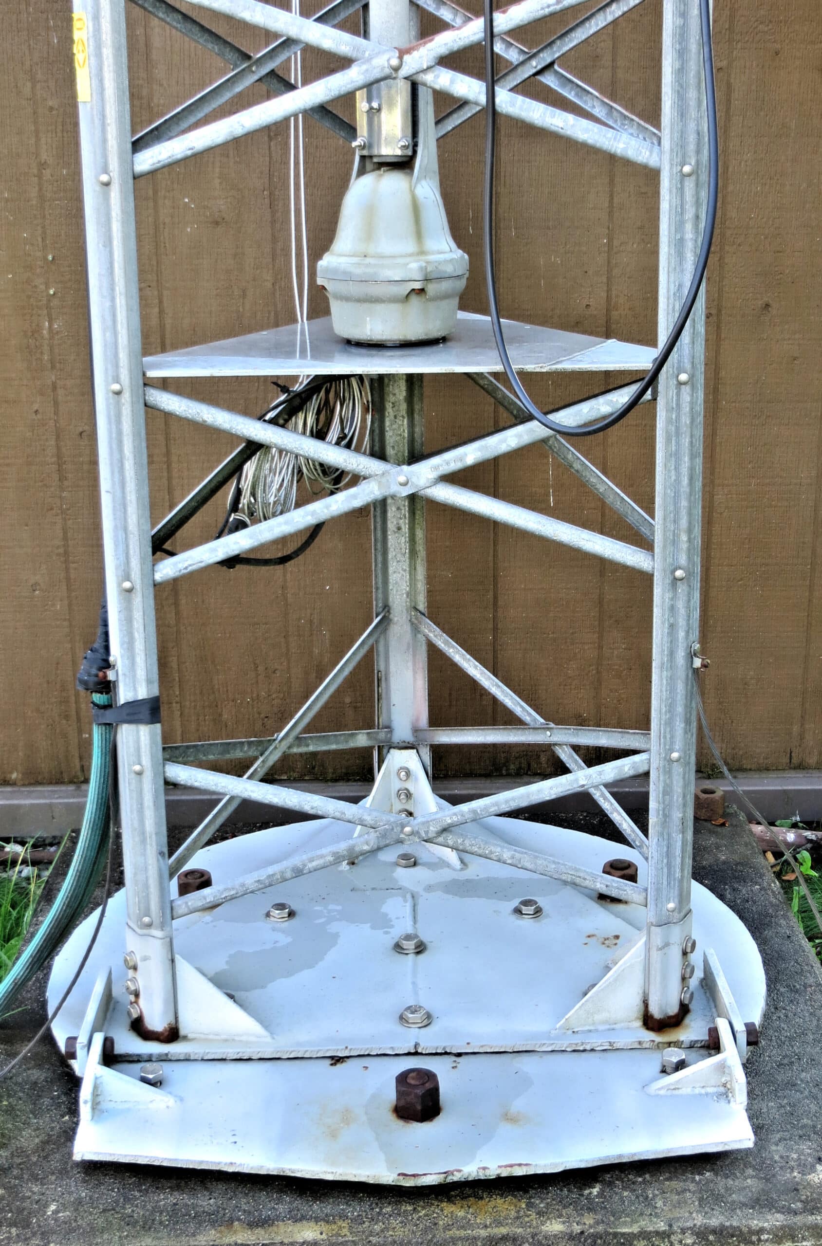 COMPLETE HF STATION FOR SALE.
