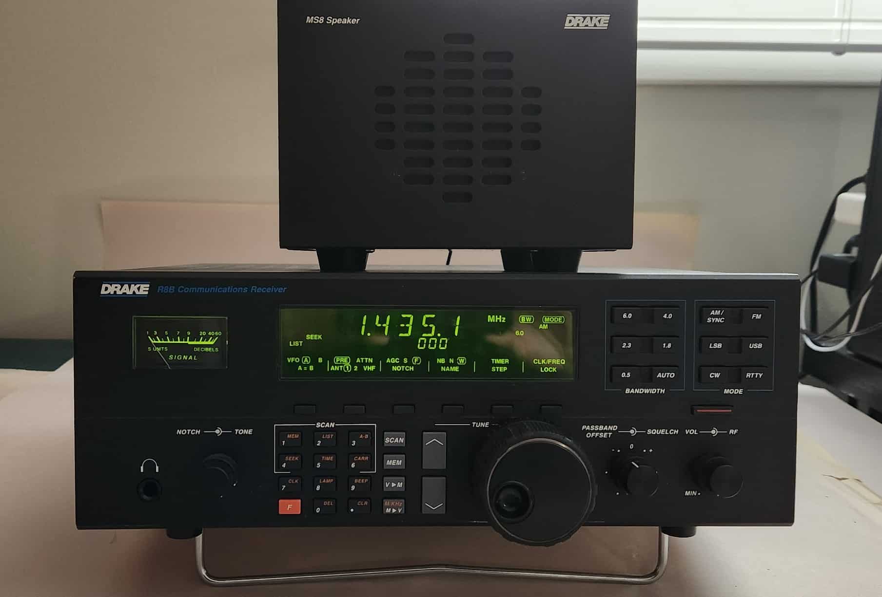 Drake R8B with Matching MS8 Speaker