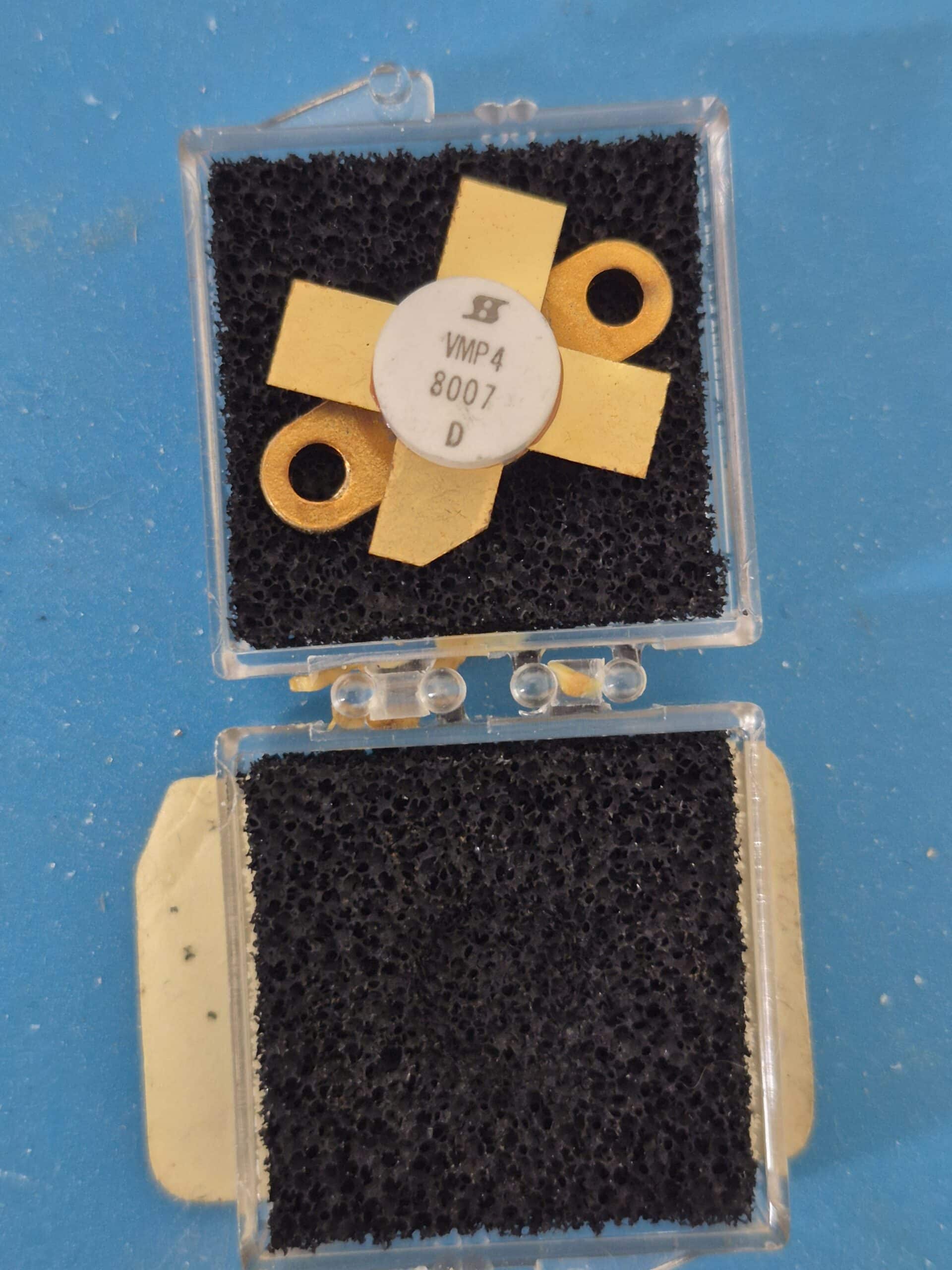 VMP4 N-Channet Mosfets