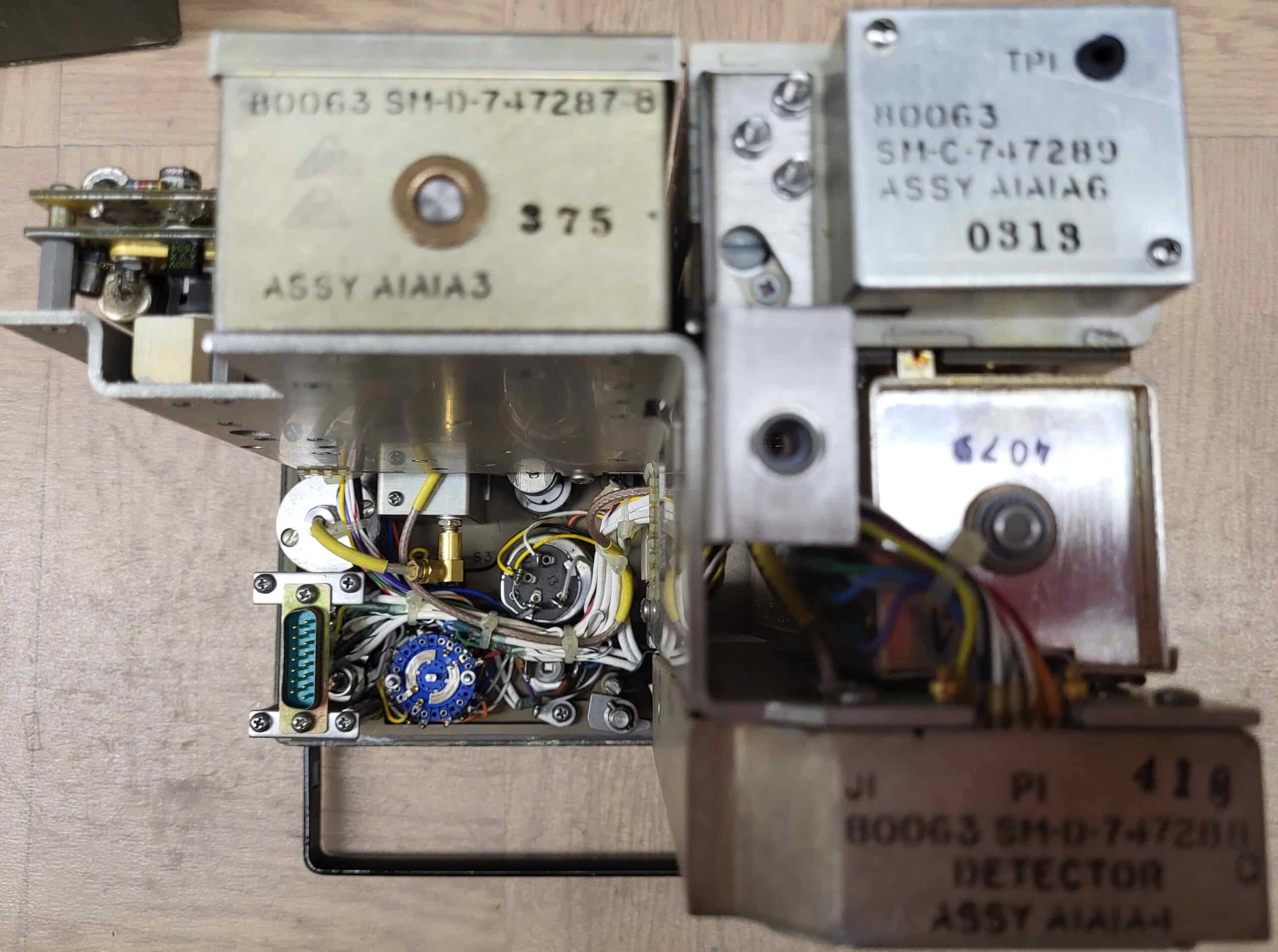 Vintage Military Radio Receiver – R-1518/UR