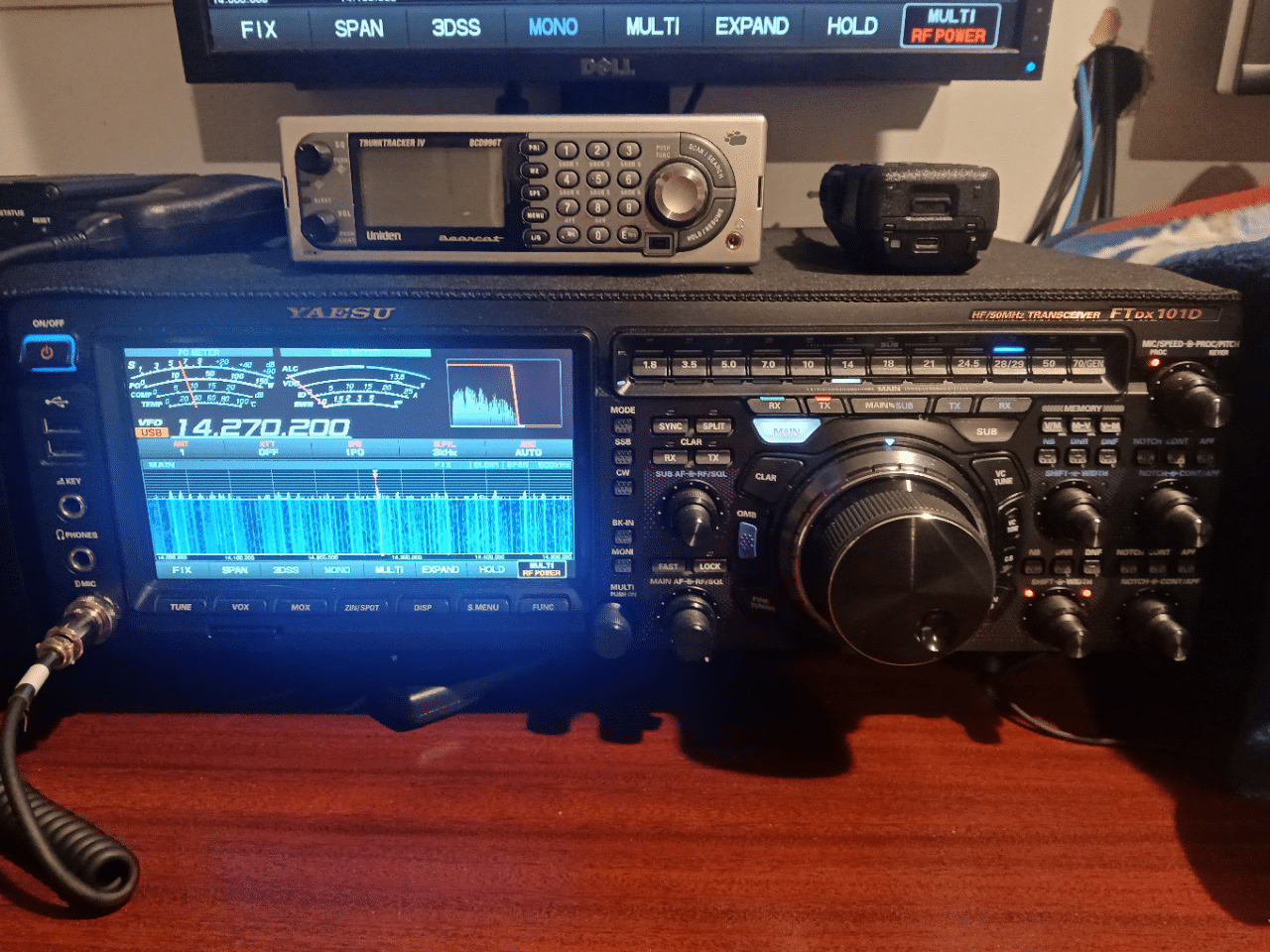 YAESU FTDX101D Amateur Ham radio