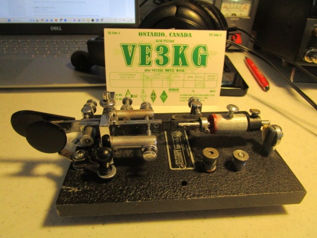 Semi-automatic “bug” key – McElroy CP-510 “Hole in the wall” bug from 1945
