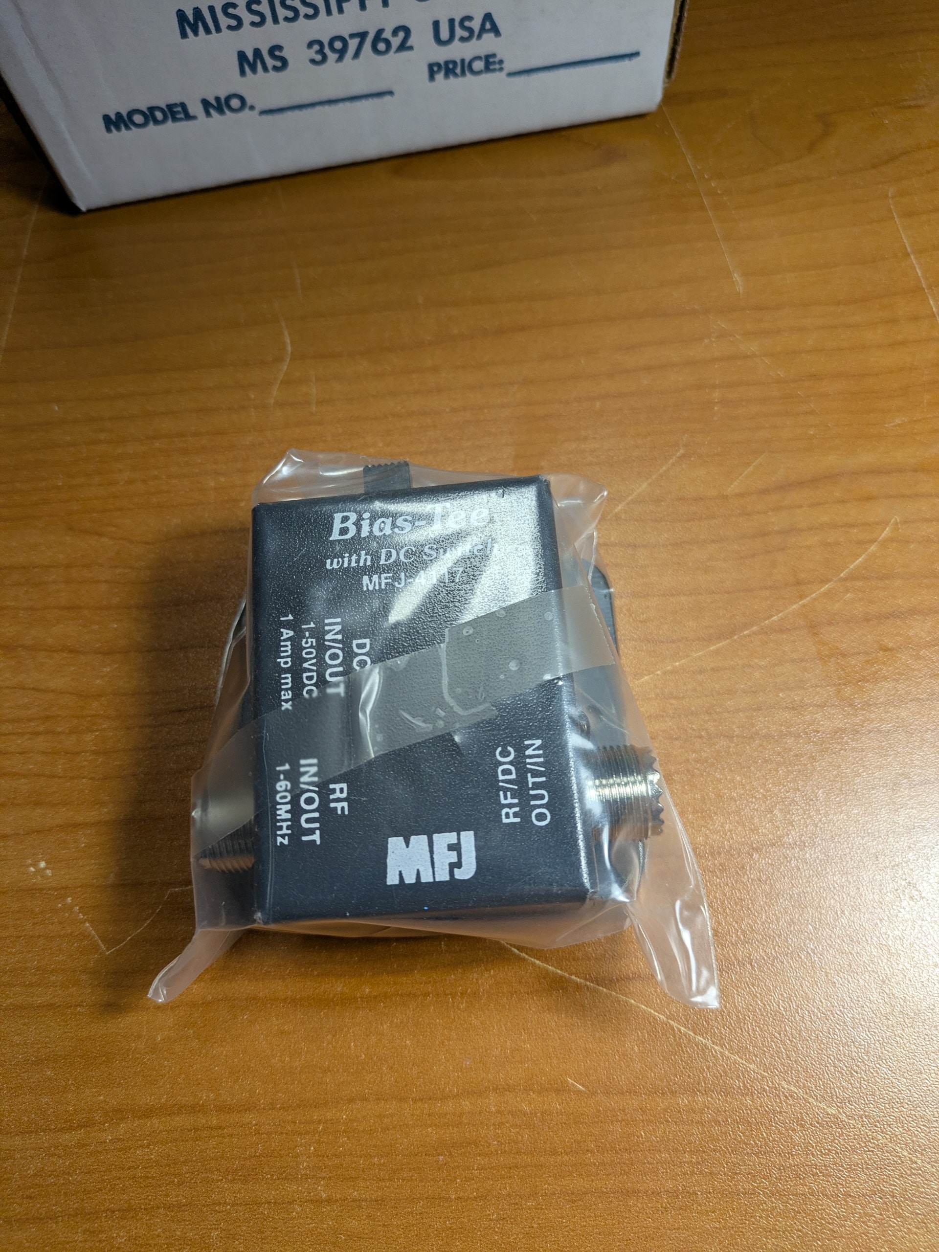 MFJ-4117, BIAS TEE DC POWER INJECTOR, HF, W/ON-OFF 1-50VDC, 1A