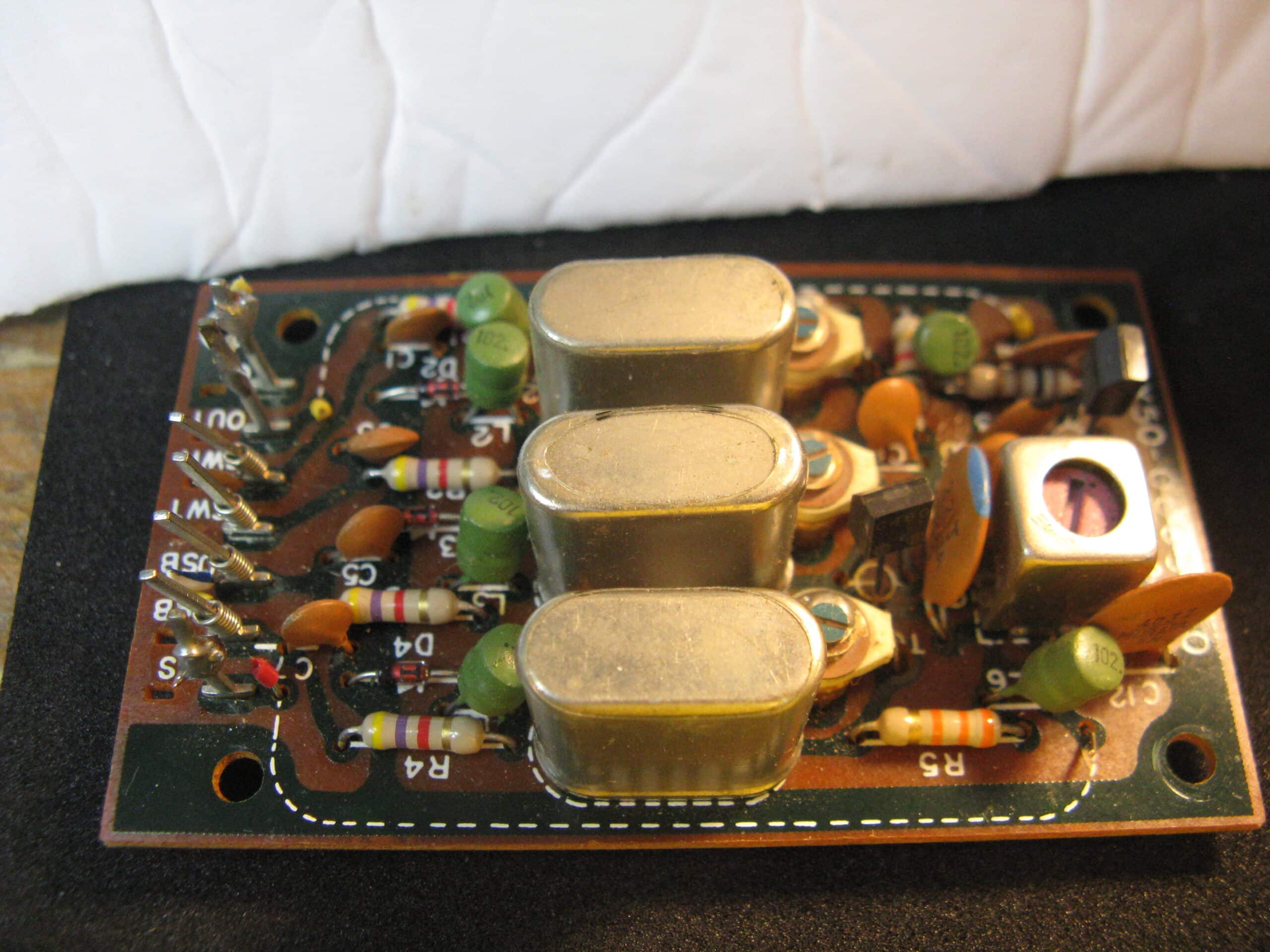 wtb: 22.895 mhz xtal (any size) for heathkit – kenwood 520 also uses this one