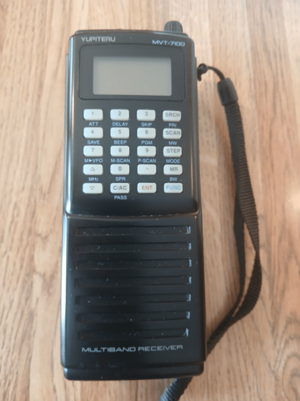 YUPITERU MVT-7100 SHORTWAVE RADIO SCANNER. Like new