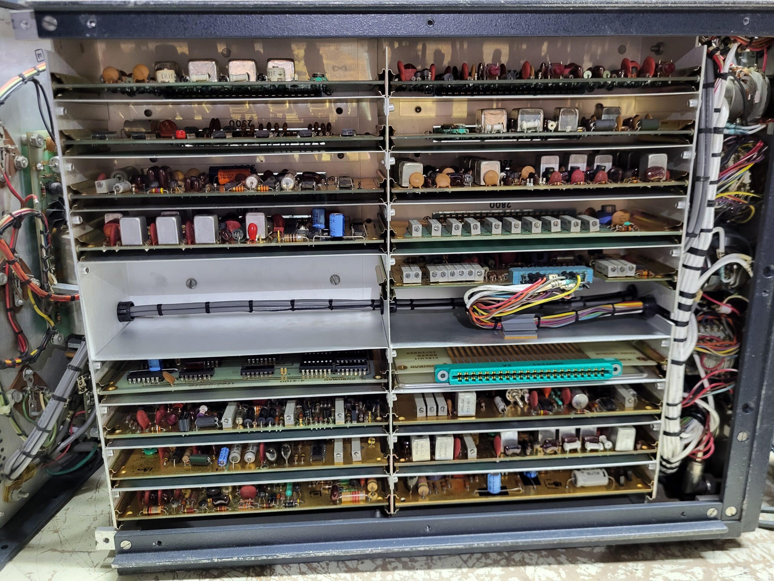 Cushman CE-5 Communications Monitor