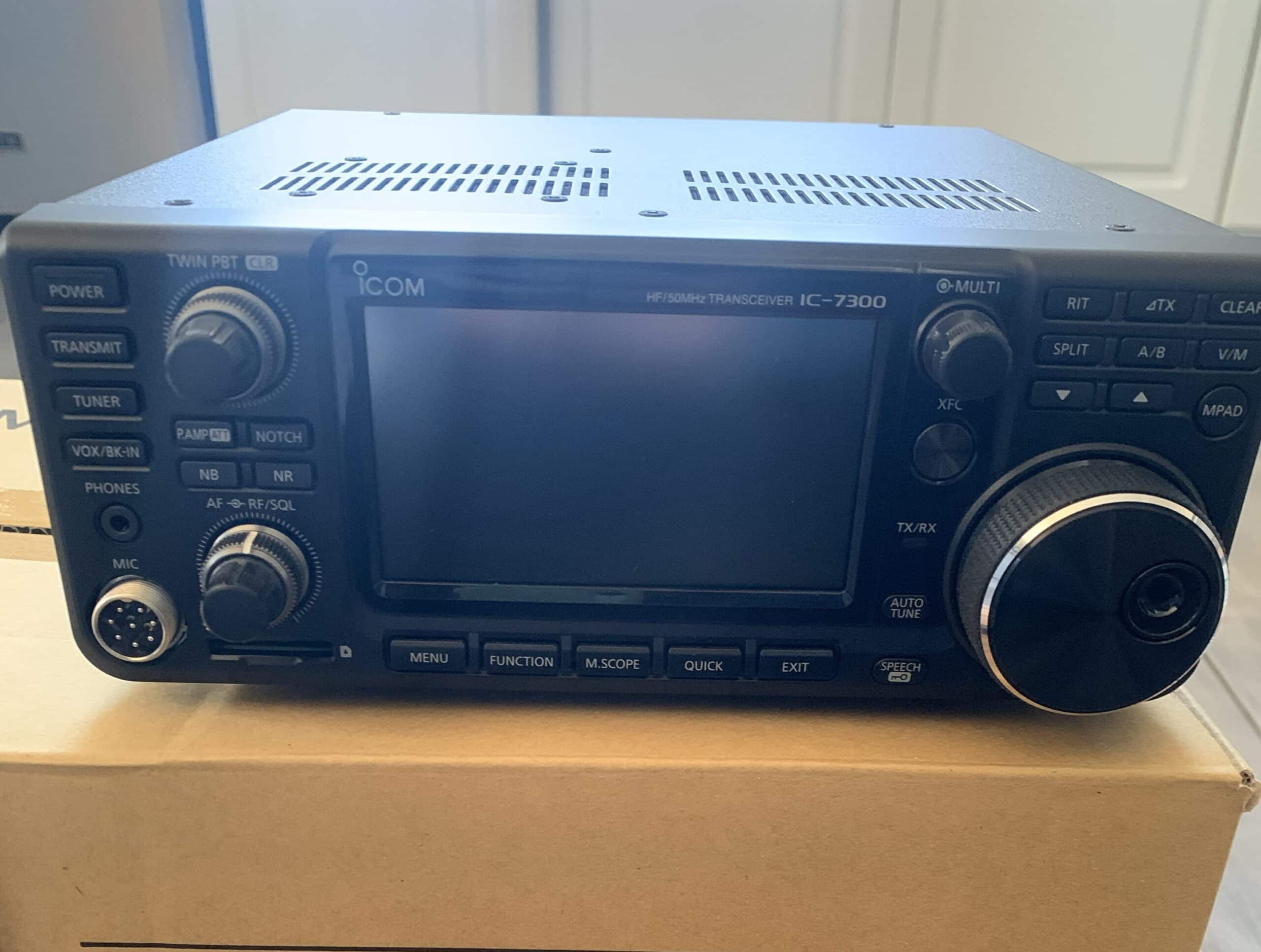 iCOM IC-7300 Hf/50MHz Transceiver