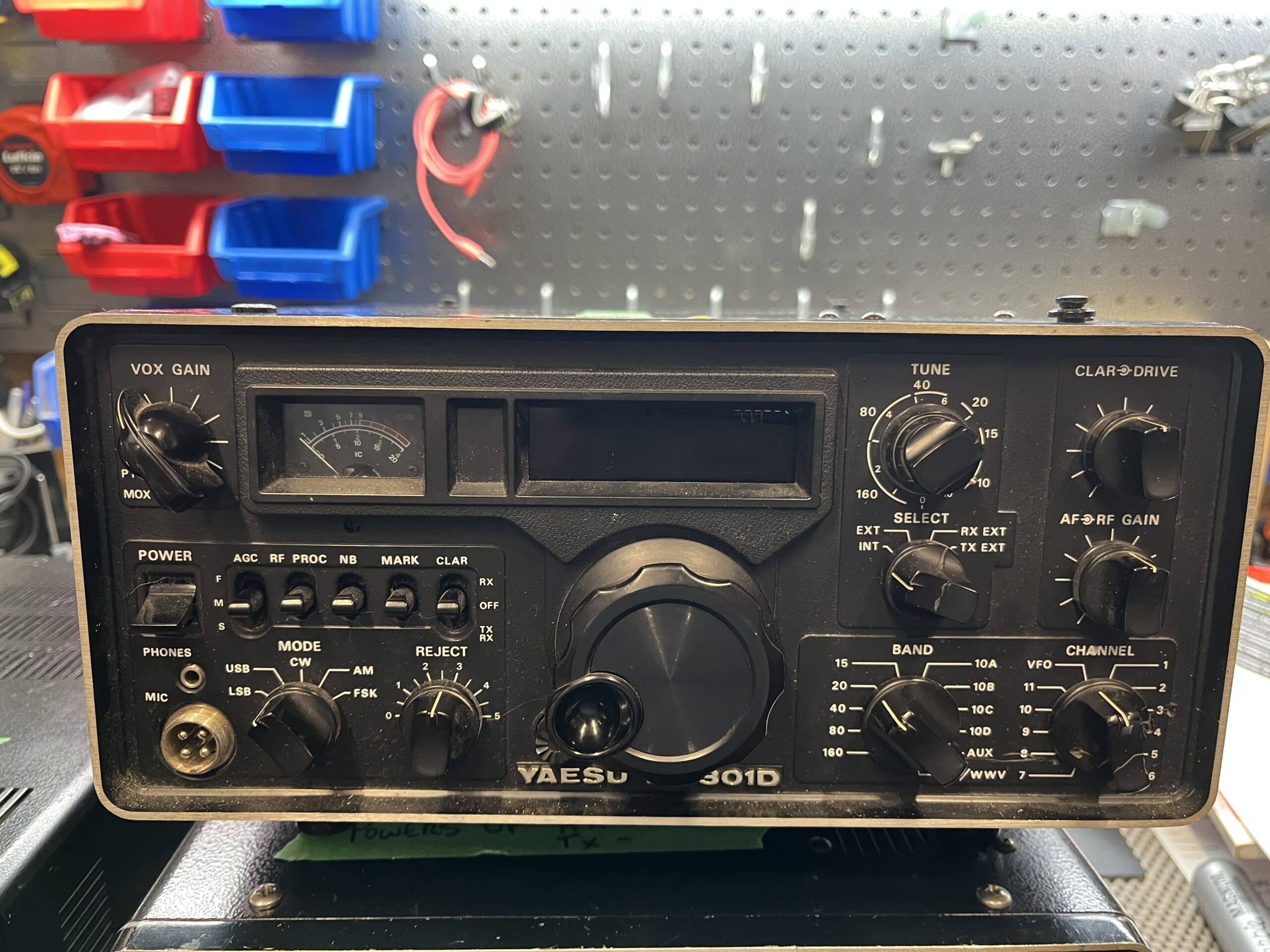 Yaesu FT-301D and FP301D package
