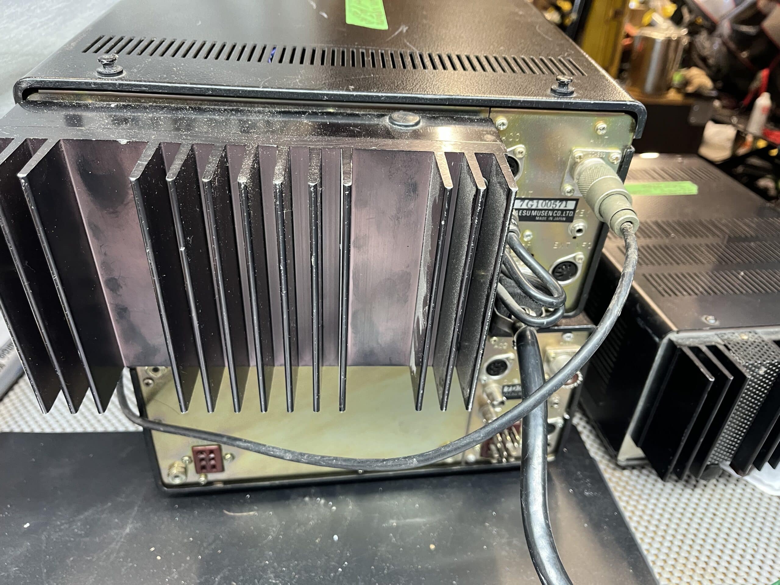 Yaesu FT-301D and FP301D package