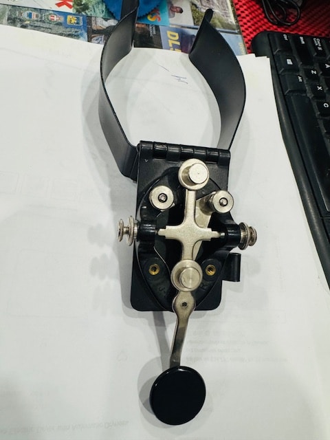 Telegraph Key – J37 with Leg Clamp