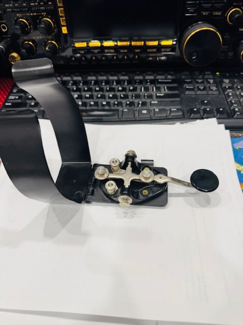 Telegraph Key – J37 with Leg Clamp