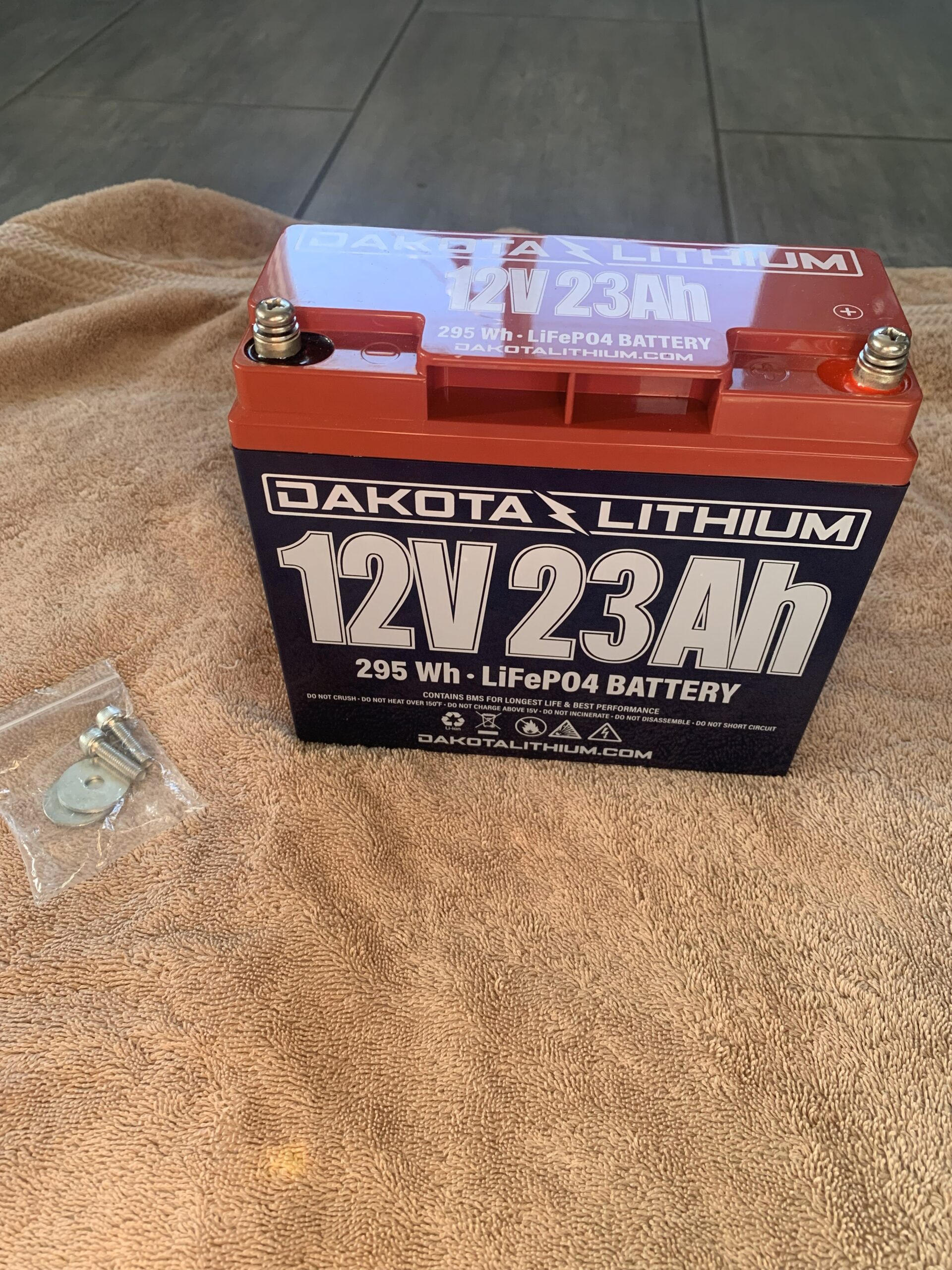 295 Wh – LifFeP04 Battery