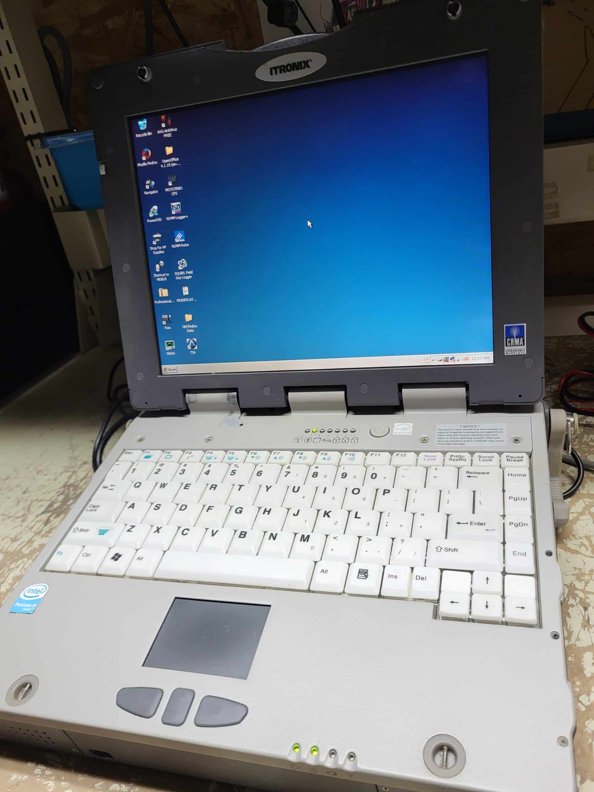 General Dynamics Itronix GoBook III Laptop