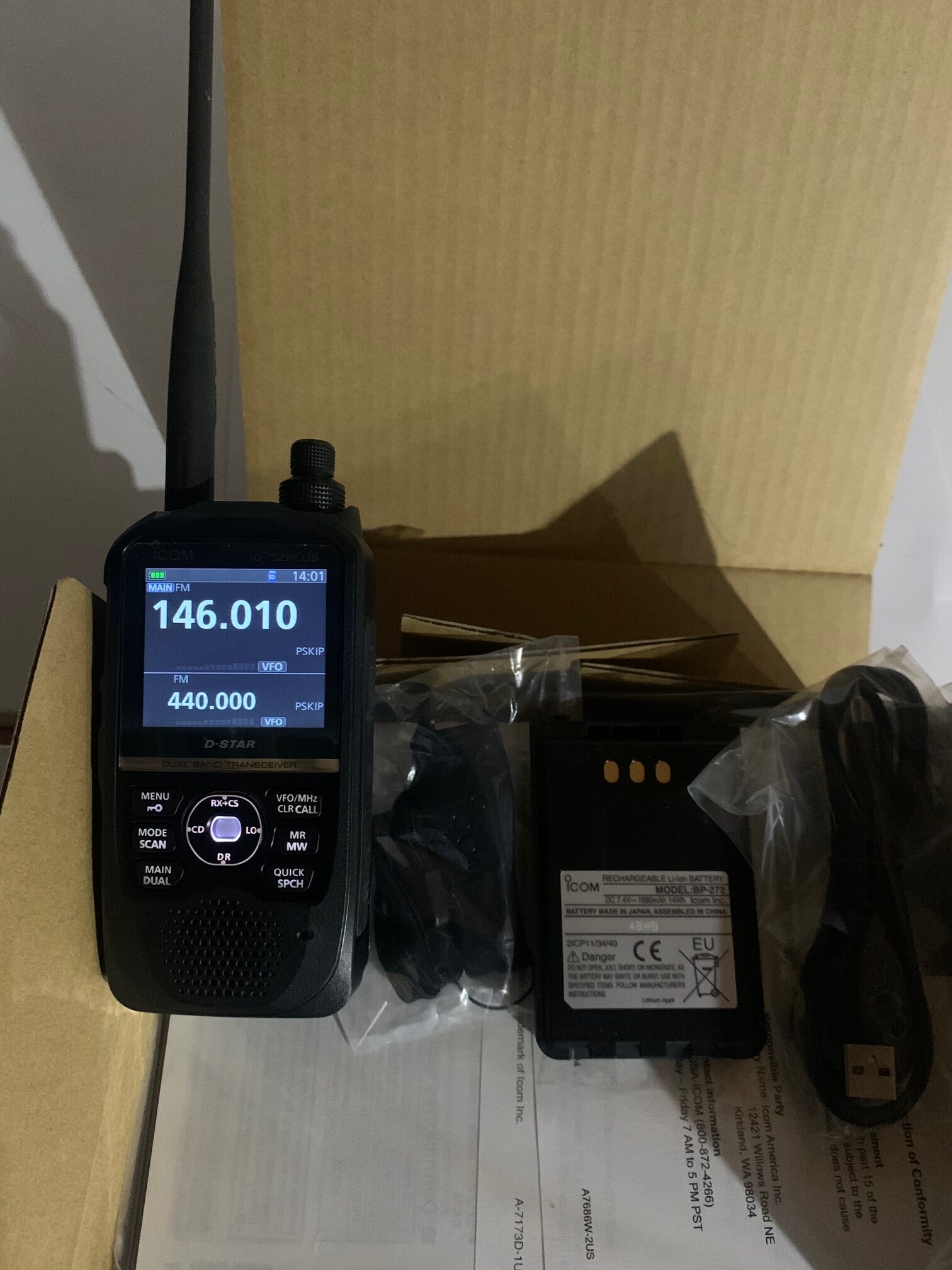 Icom ID-52A PLUS 5W VHF/UHF Dual Band Digital D-STAR with extras.