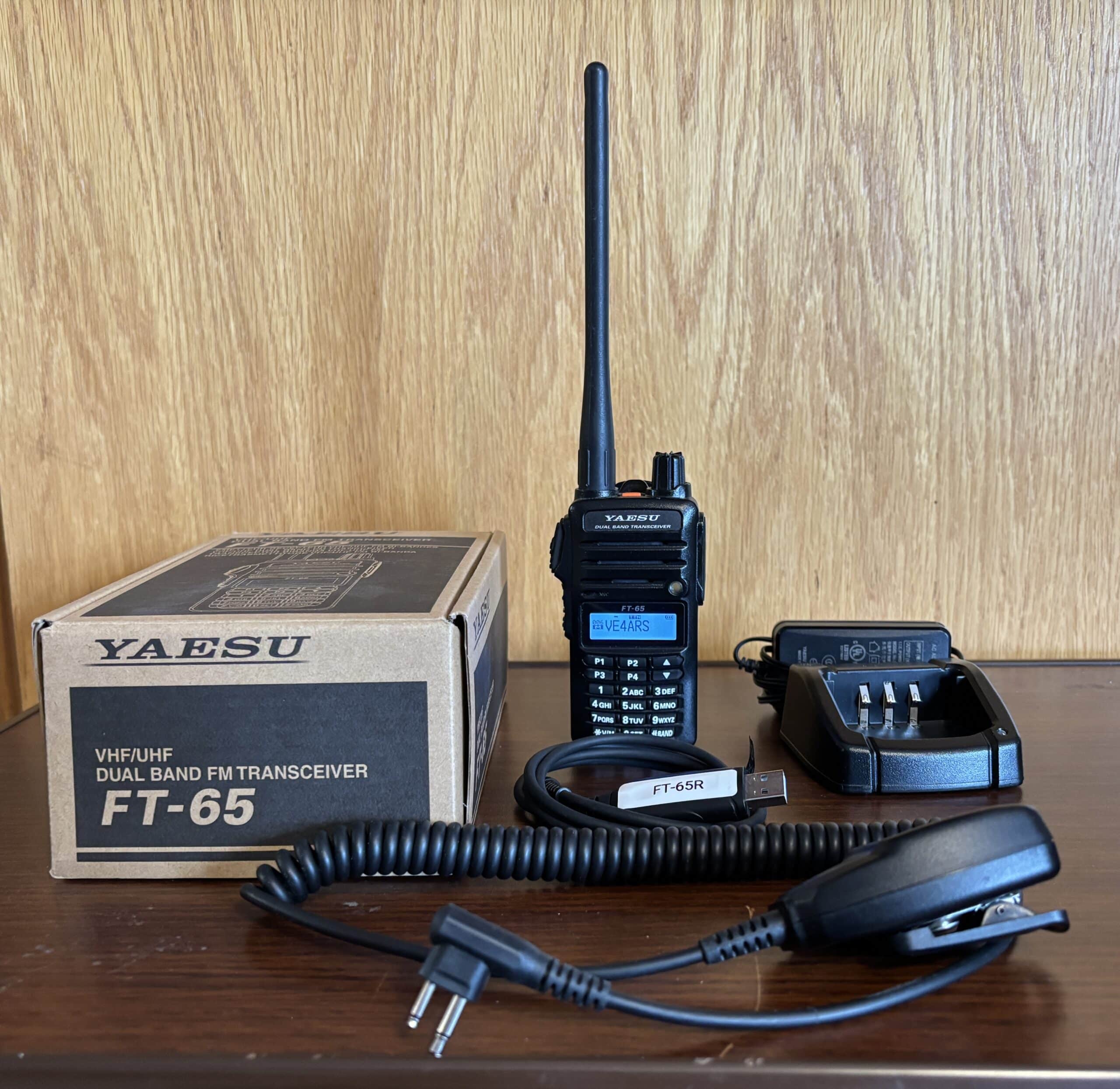 Yaseu FT-65 with accessories