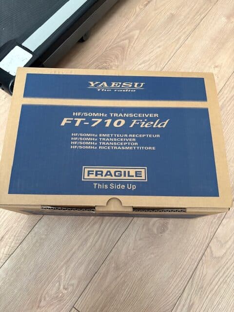 YAESU FT-710