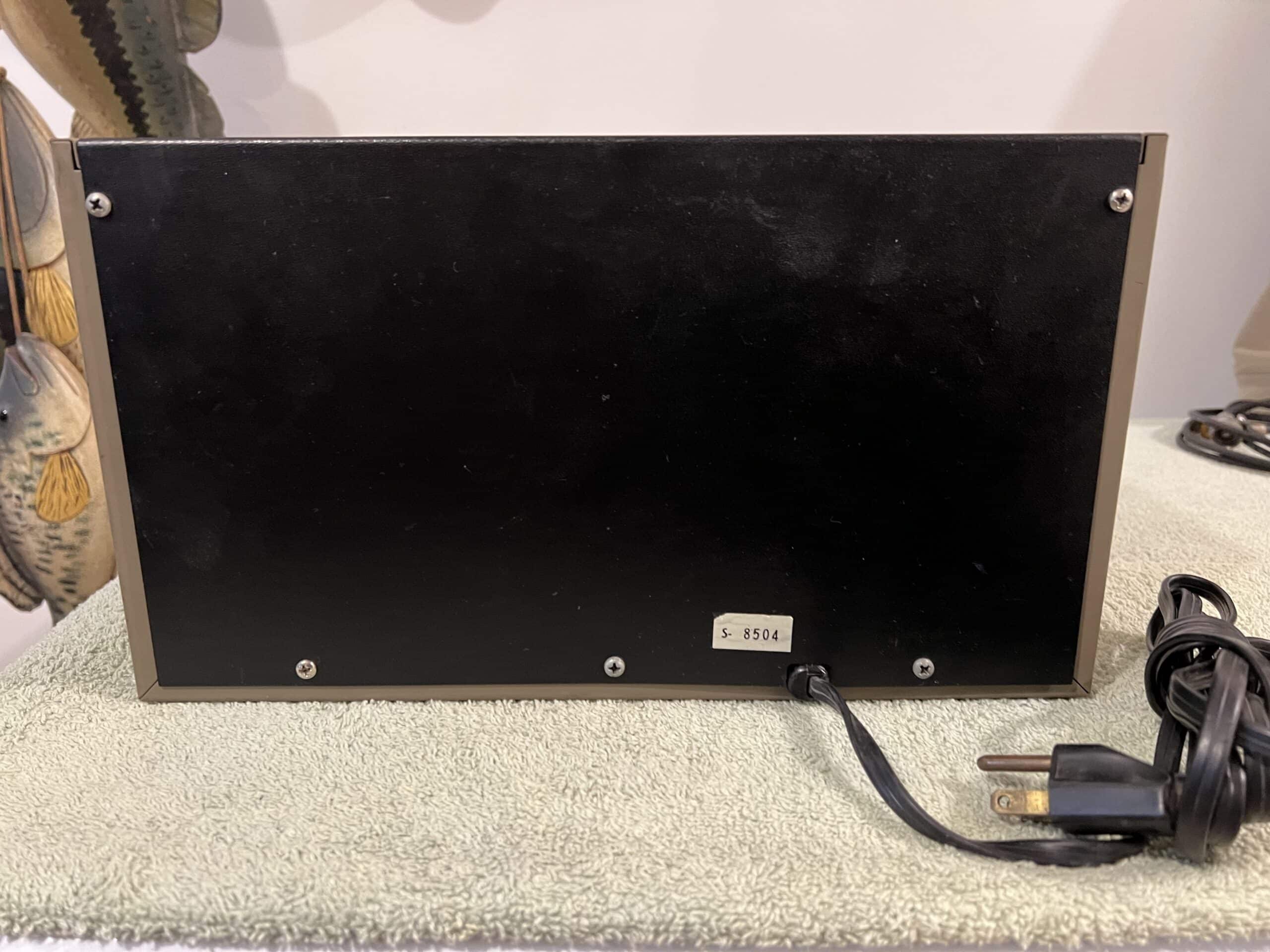 B&K PRECISION SOLID STATE E-200D RF SIGNAL GENERATOR