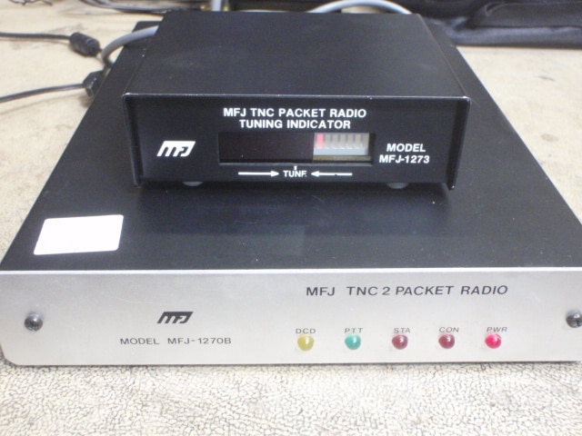 MFJ-1270B TNC 2 PACKET Radio Controller with MFJ-1273 Tuning Indicator
