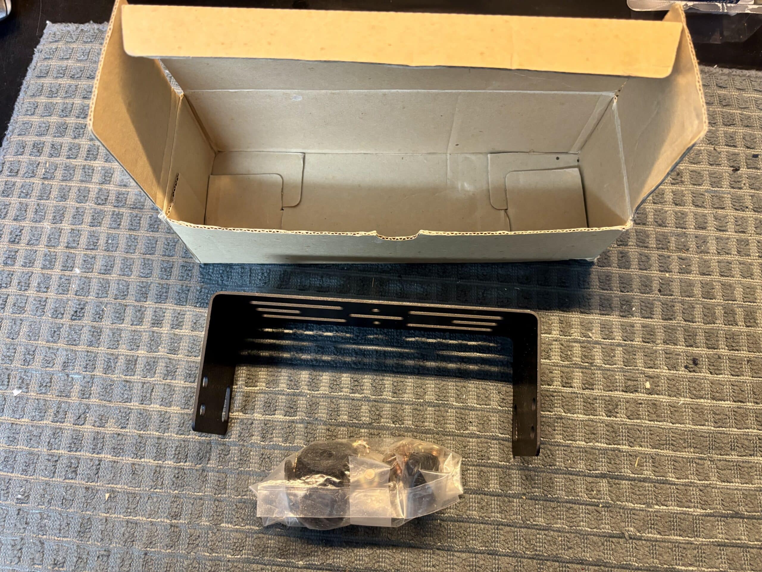 Radio Shack Realistic HTX-242 Mobile Mounting Bracket (NOS)